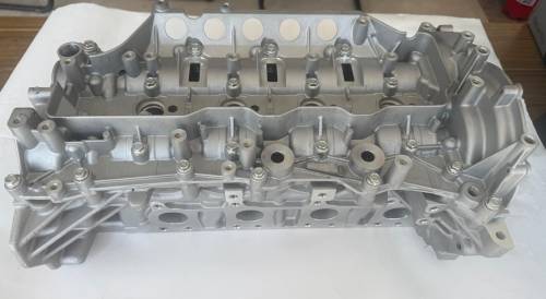 Laguna 3-III Trafic 3-III Koleos 2-II Silindir Kapağı 2.0 Dci M9R  7701479110